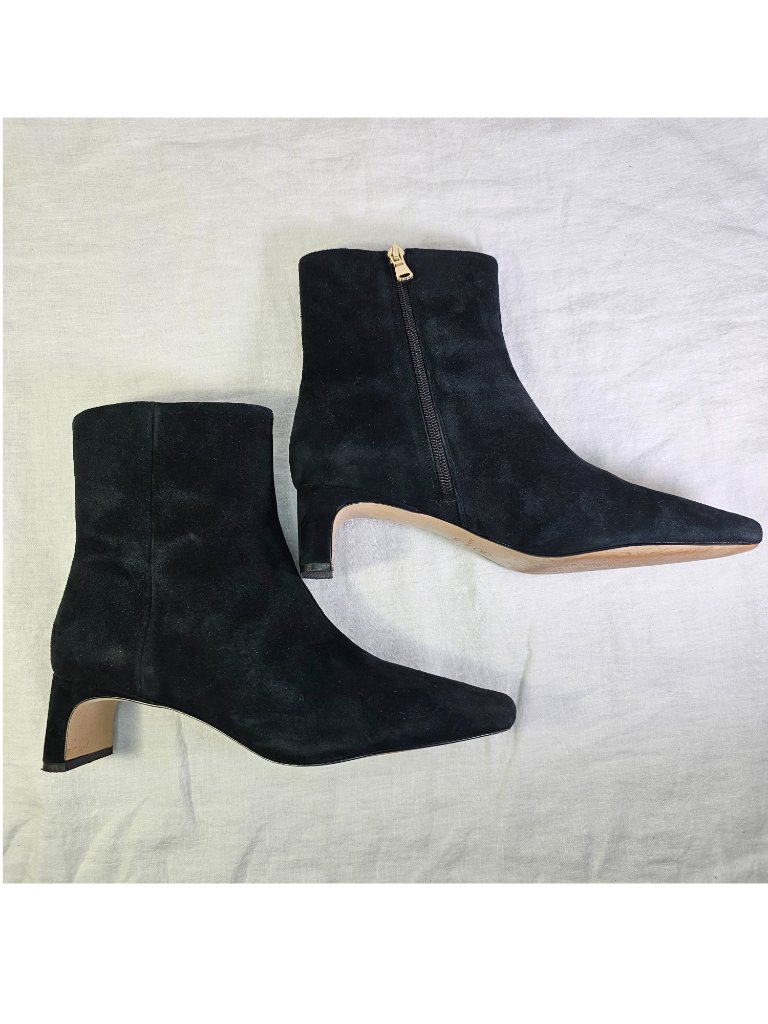 Ann Taylor 2” Blade Heel Square Toe Suede Bootie Missy 8.5 Black